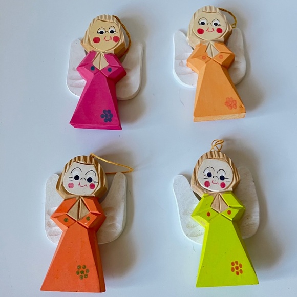 Vintage Christmas Tree Ornaments: Hand Carved Wooden Angels, Set of 4 - Picture 1 of 7